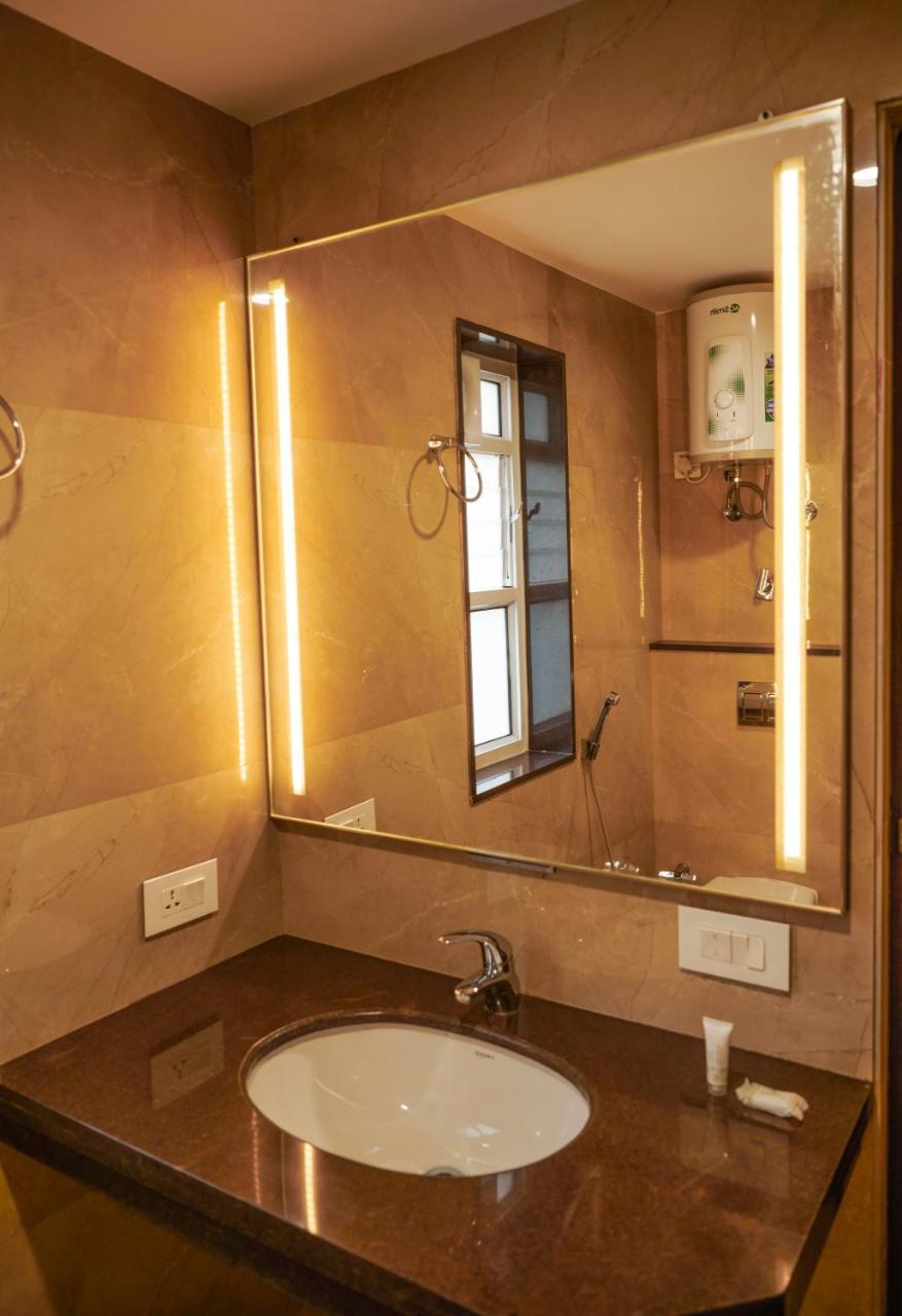 The Atithi Niwas Hotel Indore Exterior foto